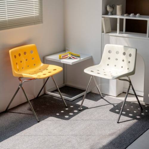 C1390 치즈 체어 플라스틱 빈티지 카페 인테리어 디자인 의자